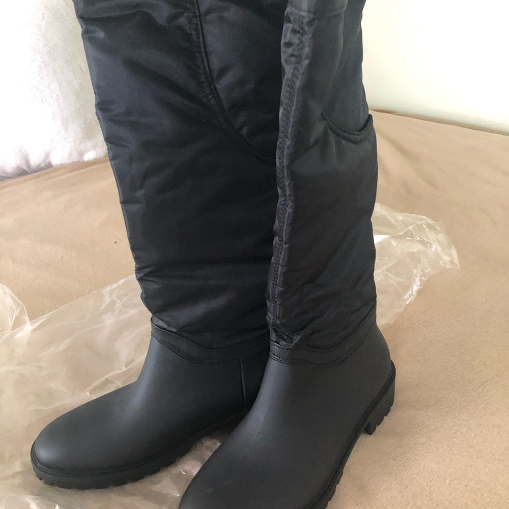 Brand new, DKNY BOOTS